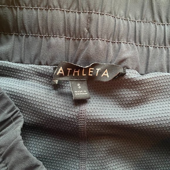 Women's Athleta Skirt w/ pockets and shorts - Picture 3 of 5